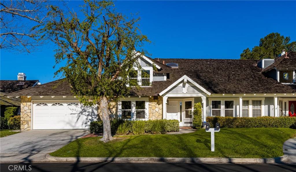11 Thunder TRL #6, Irvine, CA 92614