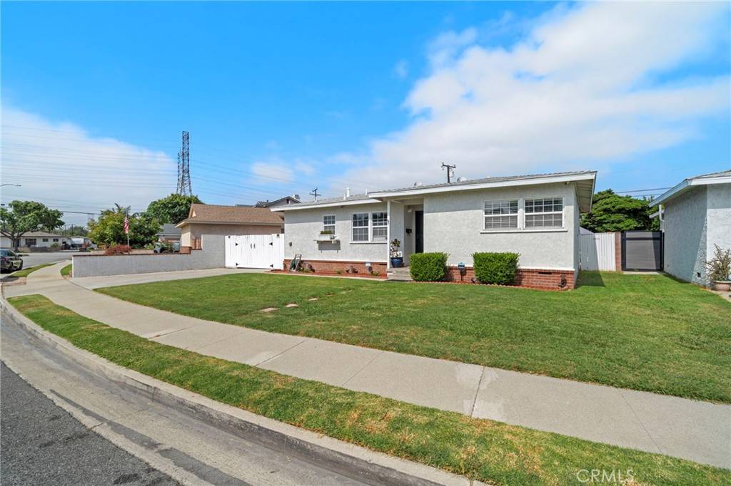 Lakewood, CA 90713,5223 Josie AVE