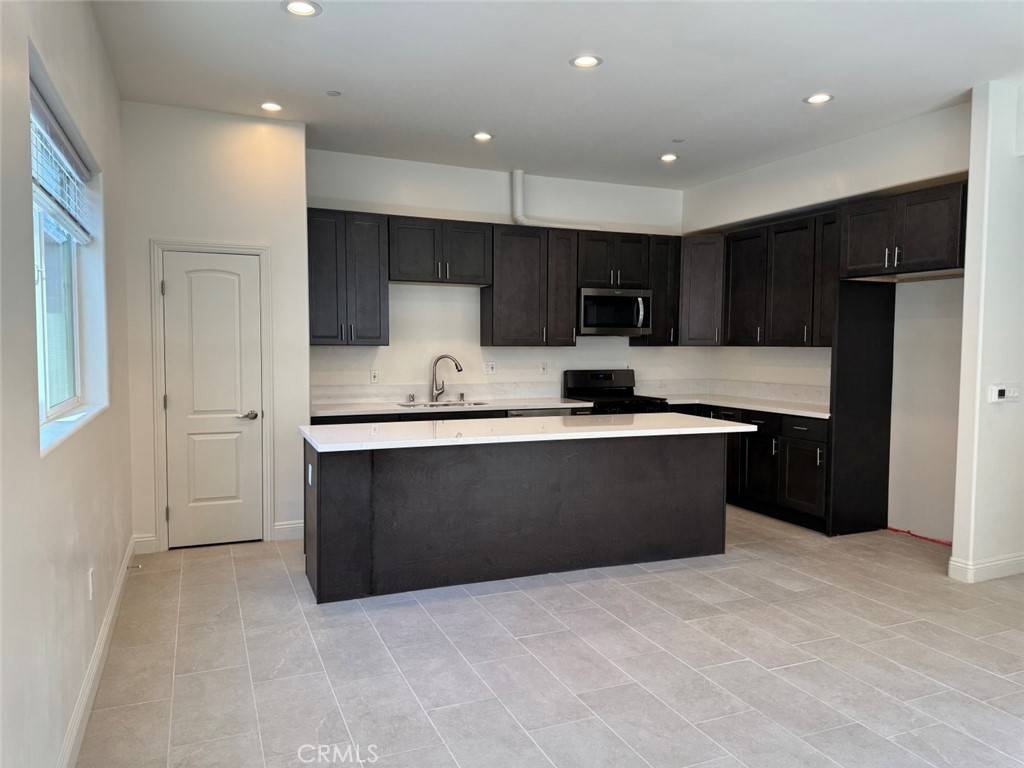 Whittier, CA 90604,11602 Valley View AVE #3