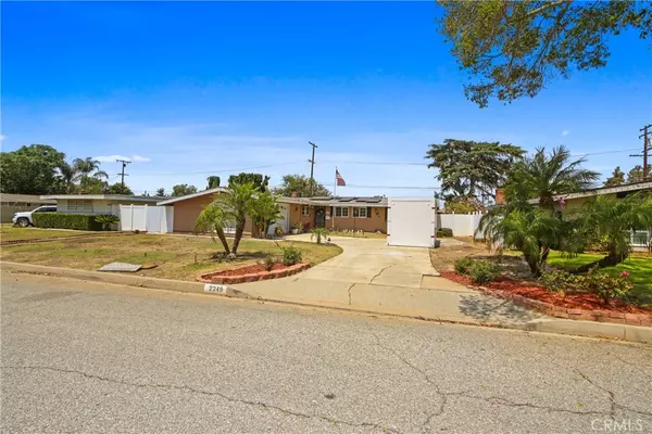 2249 E Rio Verde DR, West Covina, CA 91791