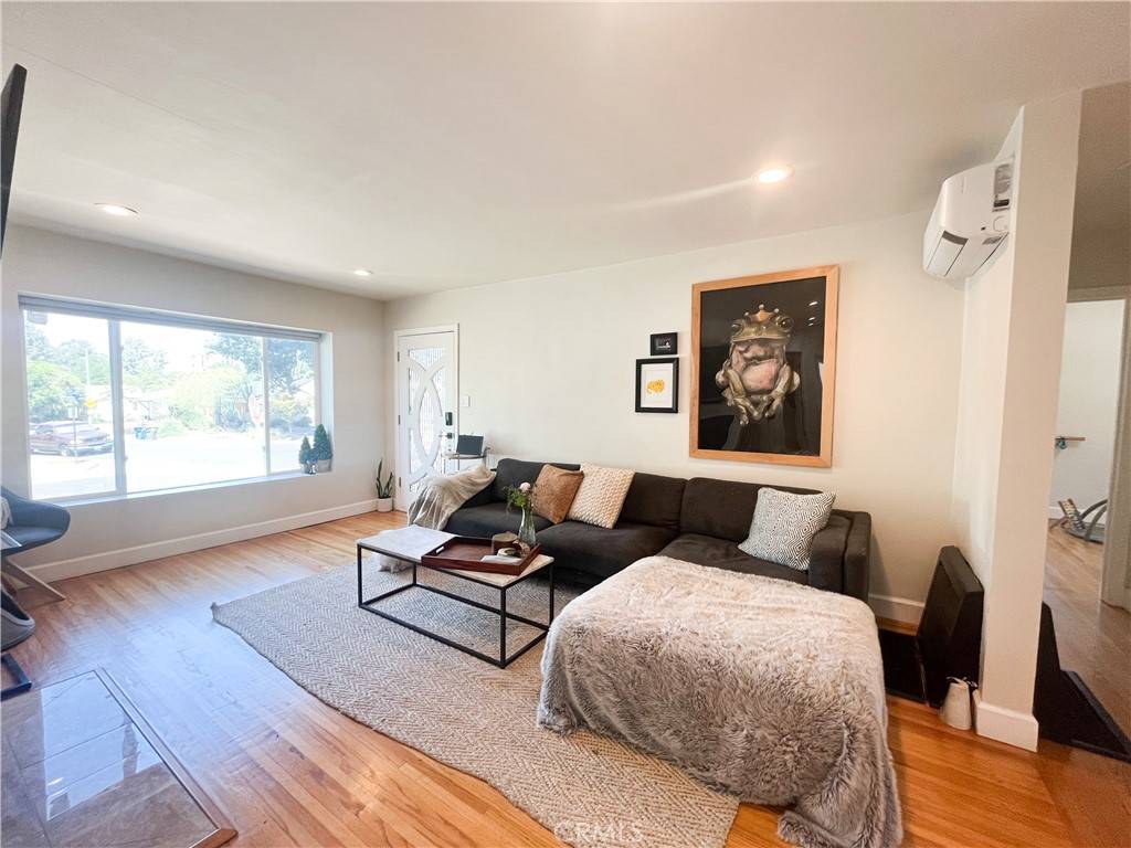 Long Beach, CA 90807,4574 Whaley AVE