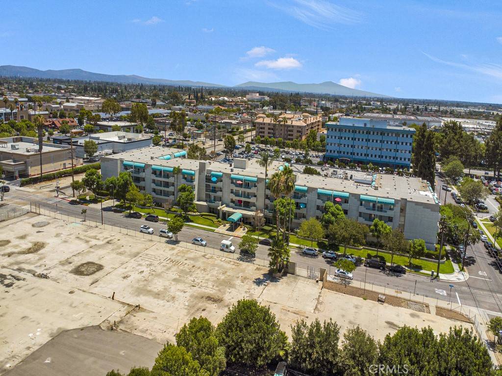 Downey, CA 90241,11410 Dolan #328