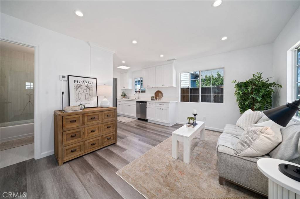 Long Beach, CA 90814,4110 E Vermont ST