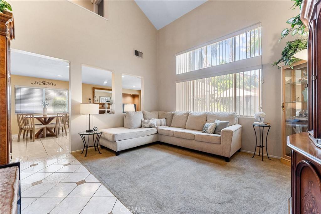 Corona, CA 92878,861 Shade Tree Way