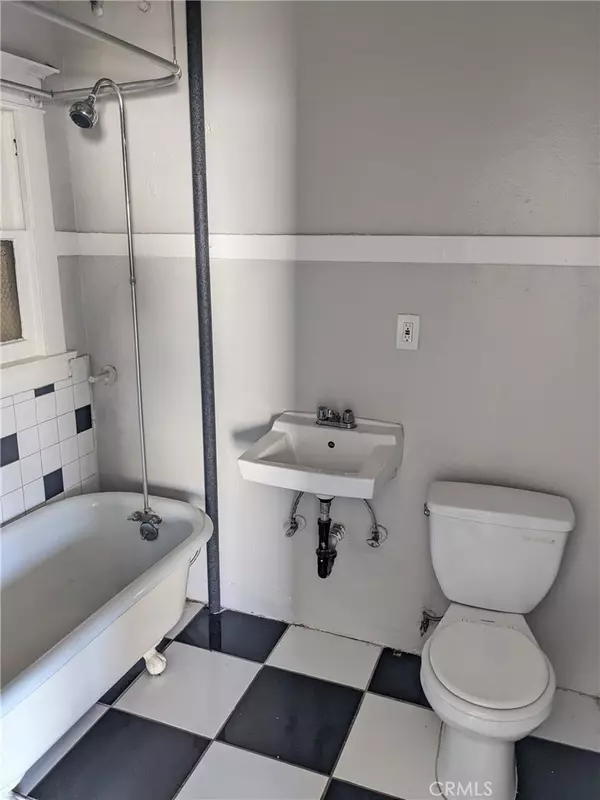 Long Beach, CA 90802,406 Linden AVE #4