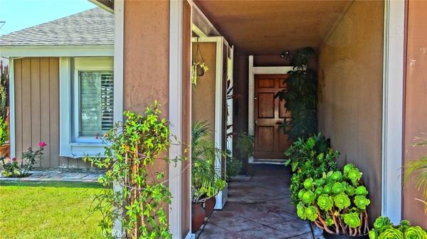Santa Ana, CA 92704,3210 S Center ST