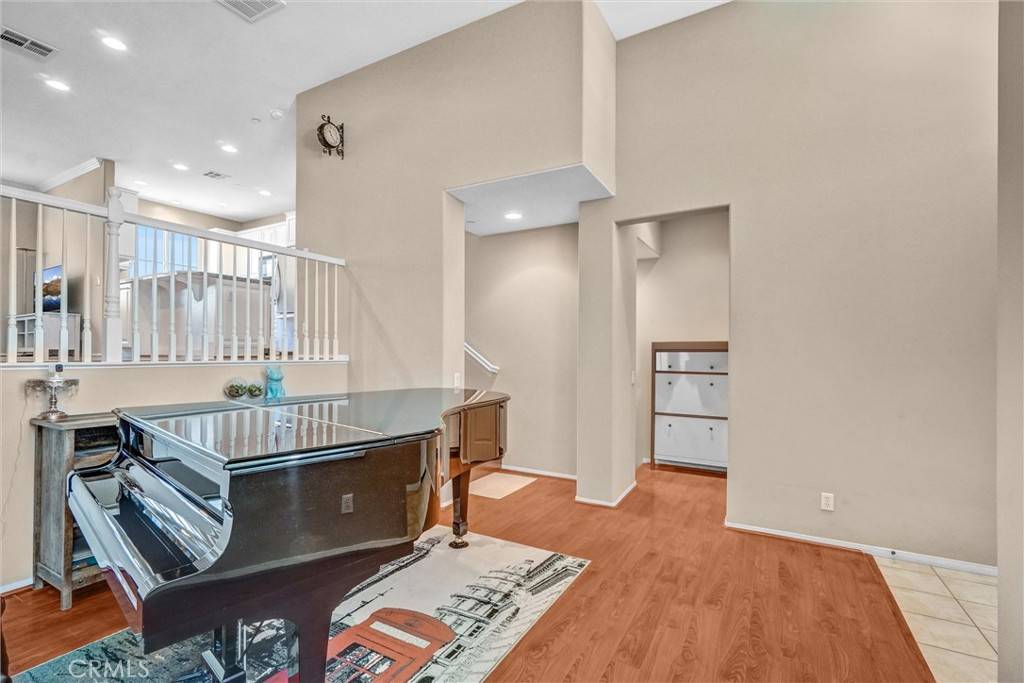 Fullerton, CA 92833,2019 Arnold WAY