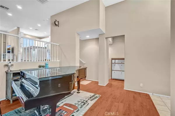 Fullerton, CA 92833,2019 Arnold WAY