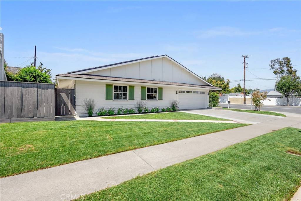Tustin, CA 92780,14681 Yorba ST