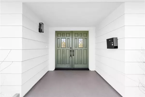 Tustin, CA 92780,14681 Yorba ST