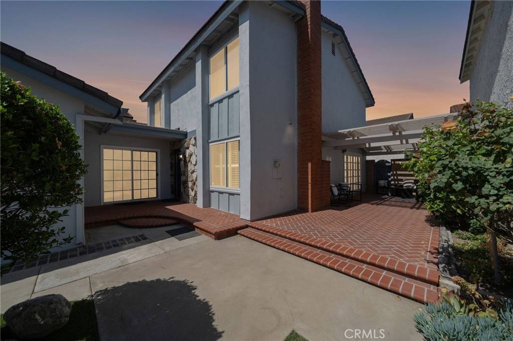 11265 Gardiners CT, Cypress, CA 90630