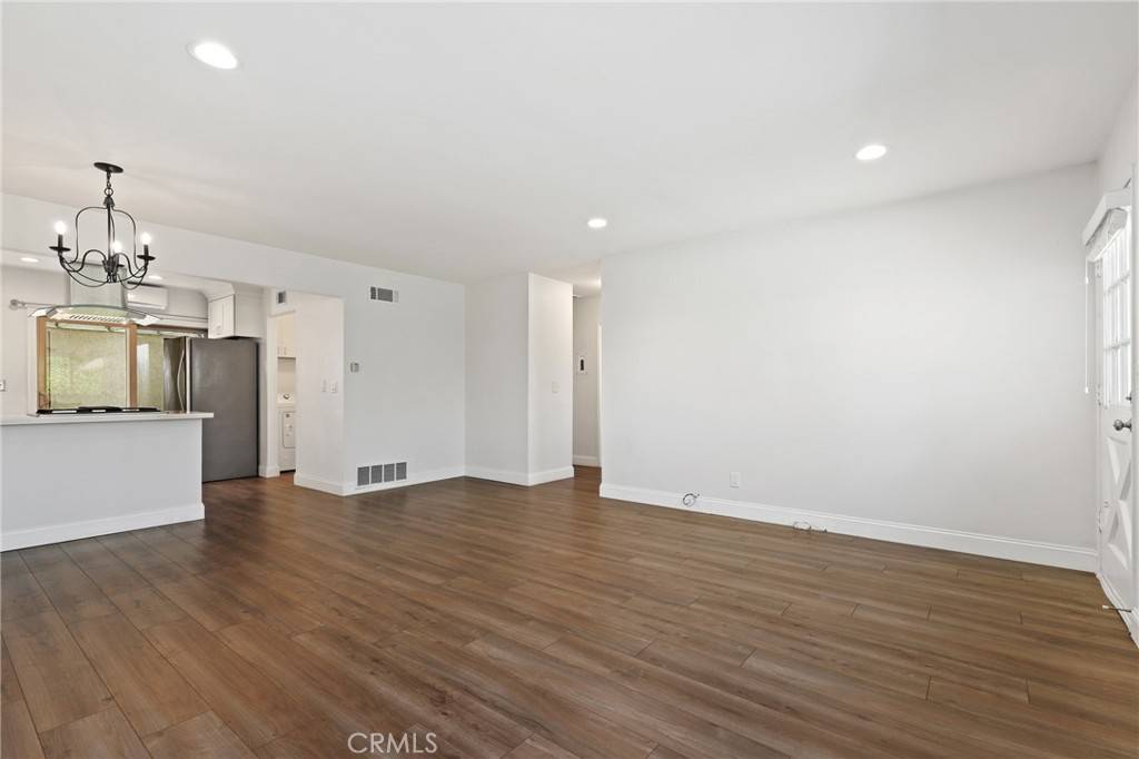 Westminster, CA 92683,8091 Worthy DR