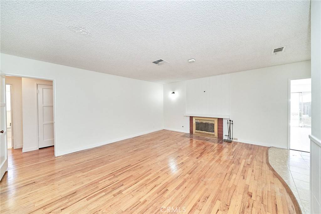 Long Beach, CA 90808,3166 Senasac AVE