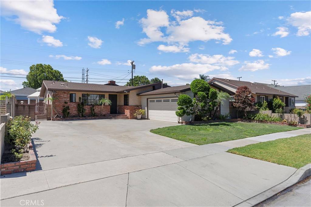 8038 Cyclamen WAY, Buena Park, CA 90620