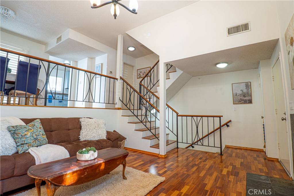 North Hills, CA 91343,9620 Sepulveda BLVD #4