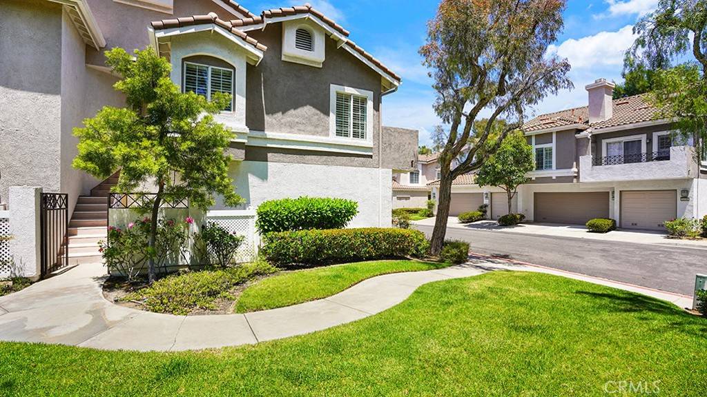 1099 S Sundance DR, Anaheim Hills, CA 92808