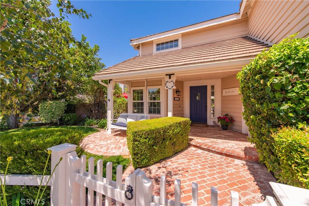 Newbury Park, CA 91320,968 Saddlehorn PL