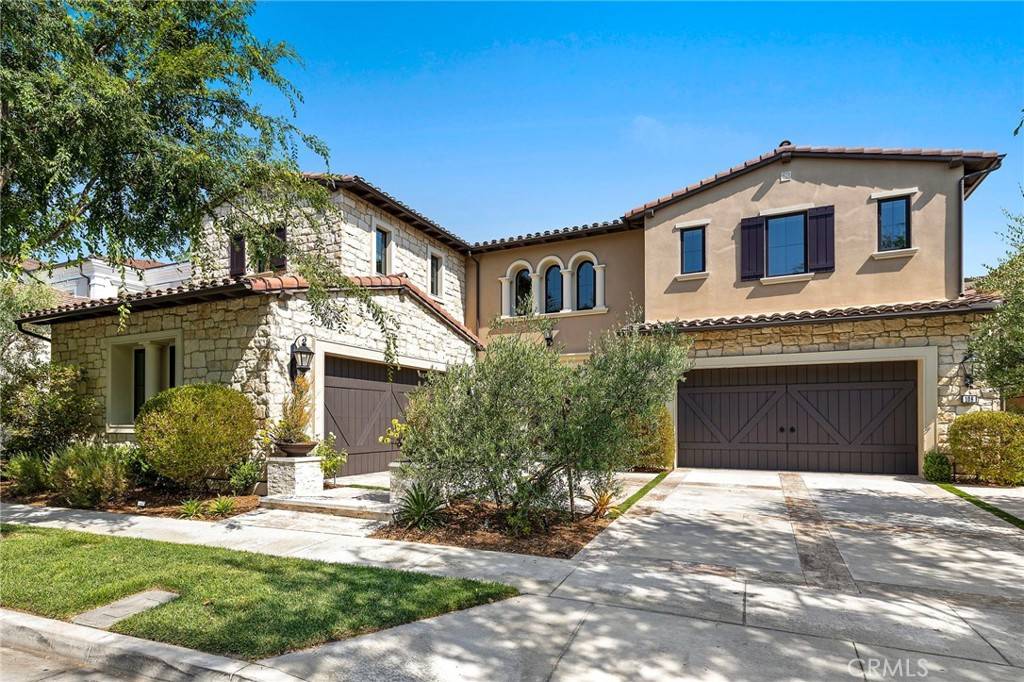 Irvine, CA 92618,108 Heather Mist