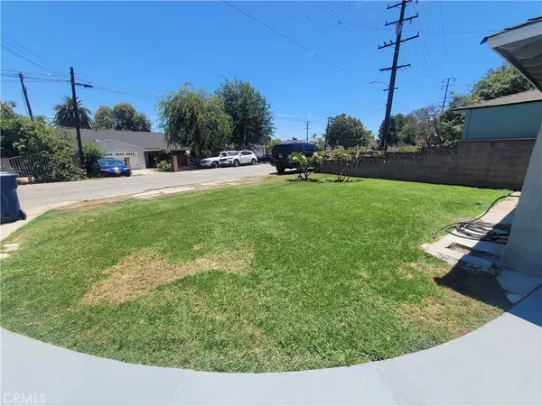 Pico Rivera, CA 90660,8339 Manzanar AVE
