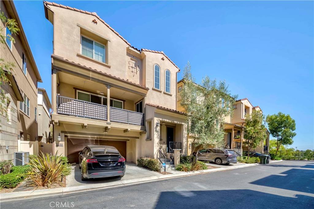 Fullerton, CA 92833,1122 Gardiner LN