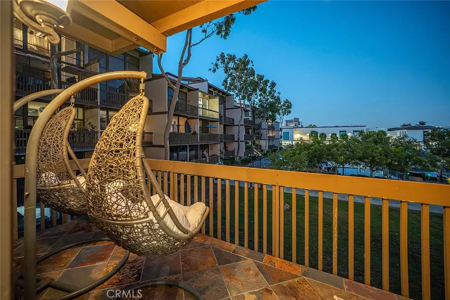 7339 Marina Pacifica DR N, Long Beach, CA 90803