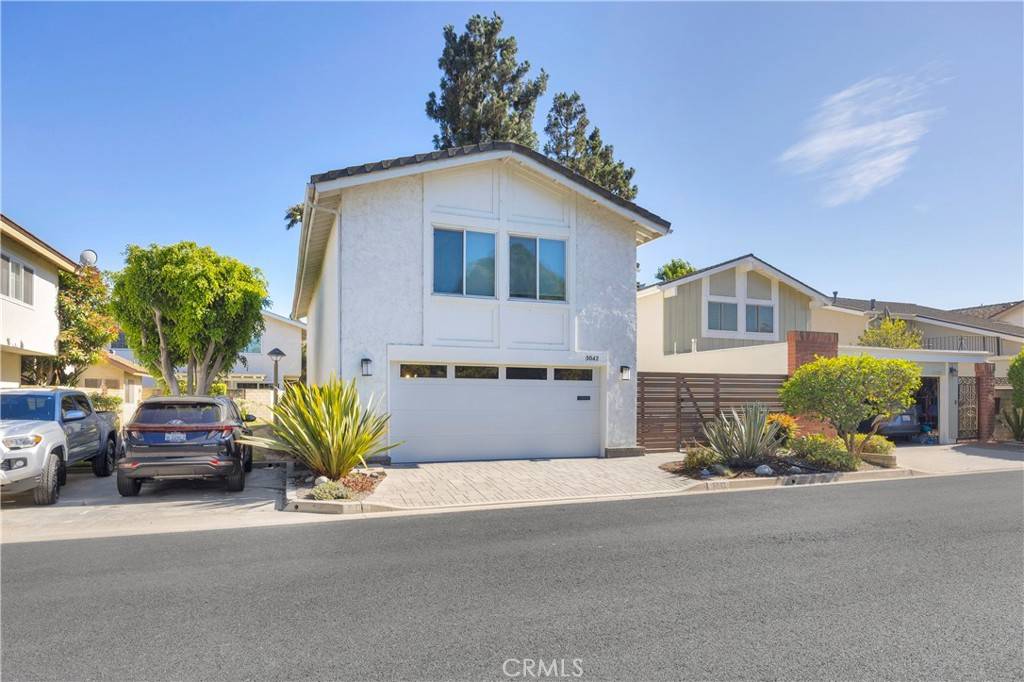 5042 Olympic DR, Los Alamitos, CA 90720