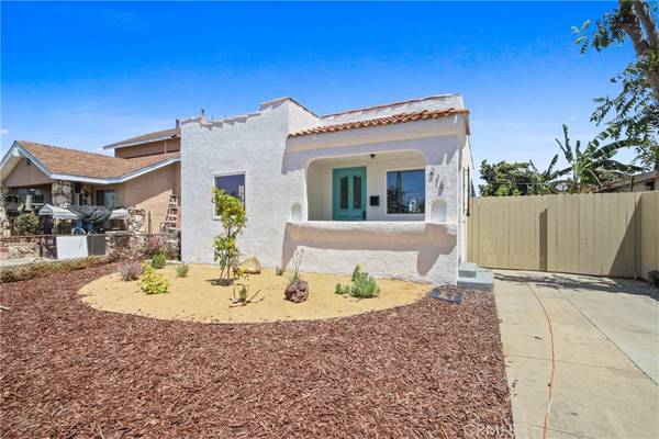 215 E 107th ST, Los Angeles, CA 90003