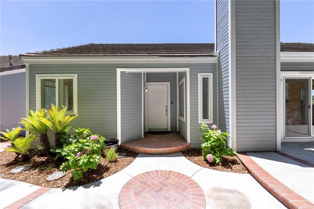 Laguna Hills, CA 92653,1 Indian Hill LN