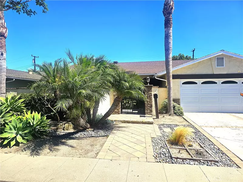 6961 Brunswick DR, Huntington Beach, CA 92647