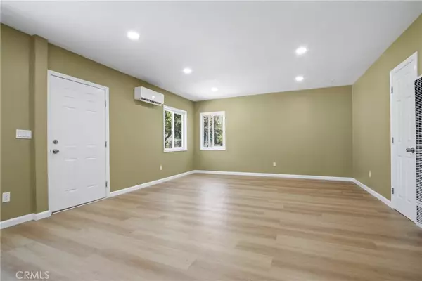Inglewood, CA 90303,3668 W 113th ST