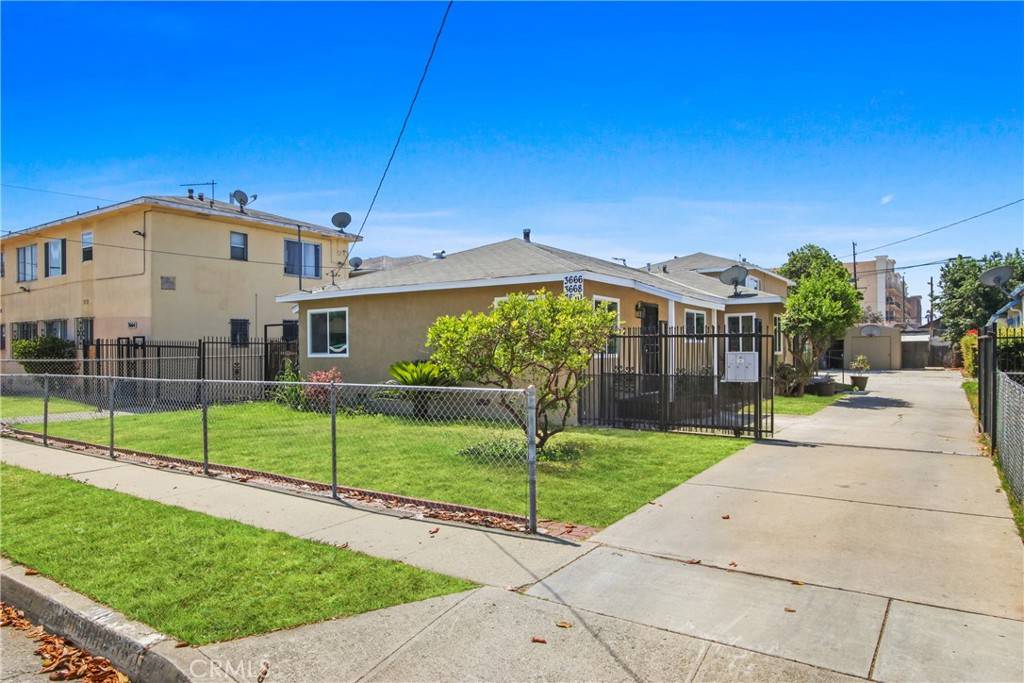 Inglewood, CA 90303,3668 W 113th ST