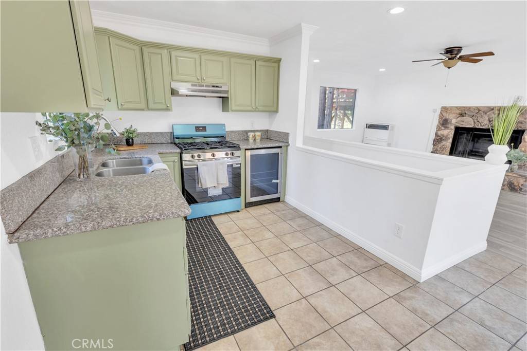 Twin Peaks, CA 92391,26188 Boulder LN