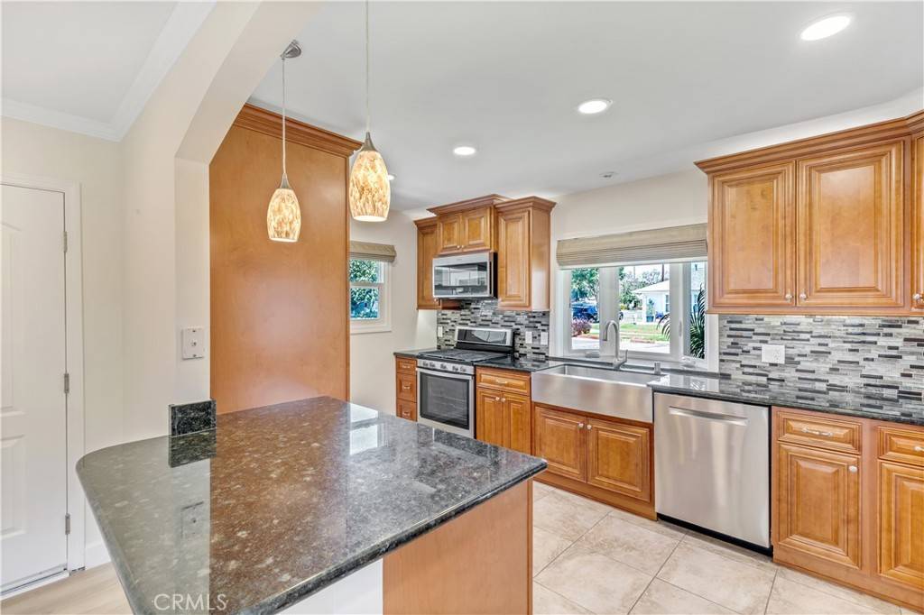 Long Beach, CA 90815,2155 Kallin AVE