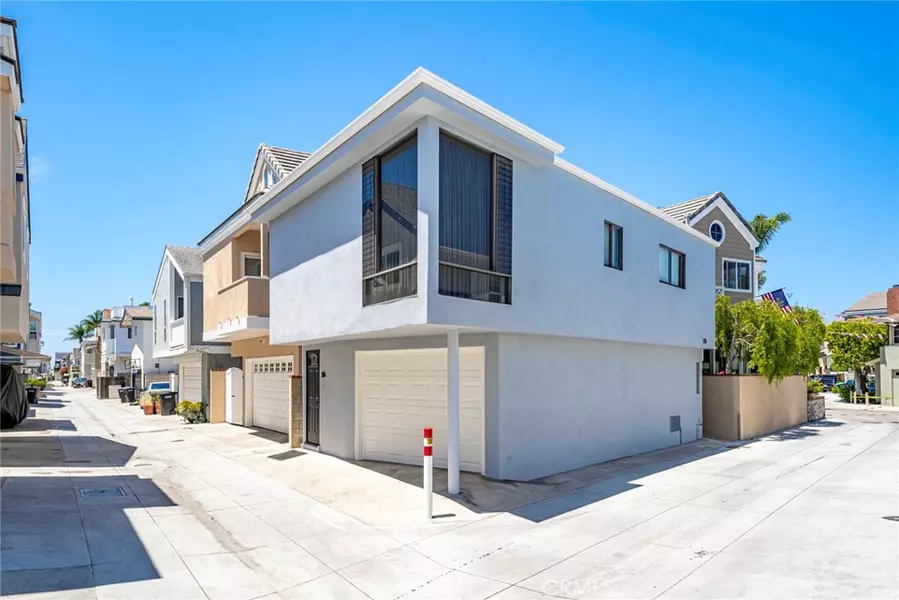 226 Garnet AVE, Newport Beach, CA 92662
