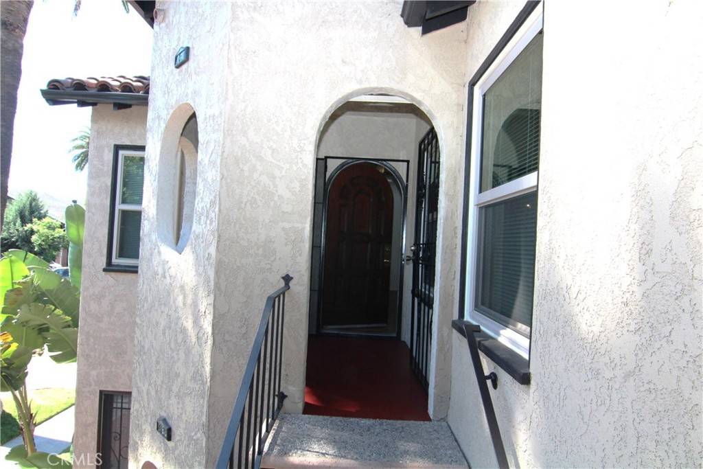 Long Beach, CA 90802,431 Olive