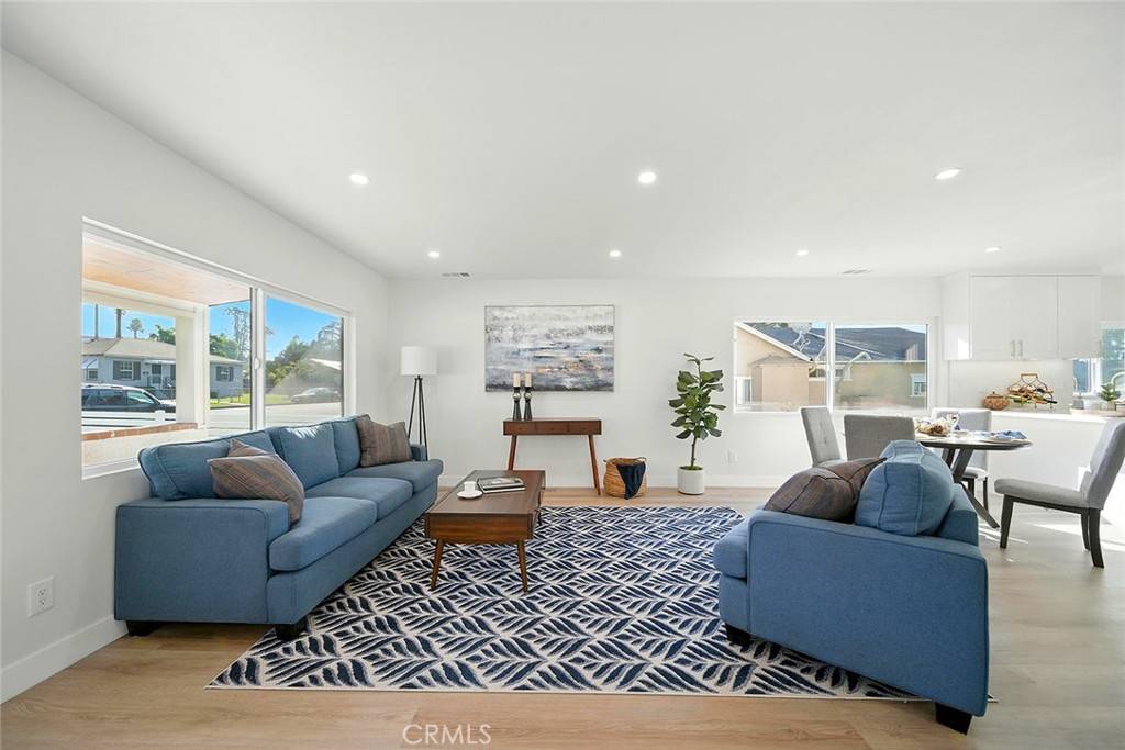 Altadena, CA 91001,482 Mountain View ST
