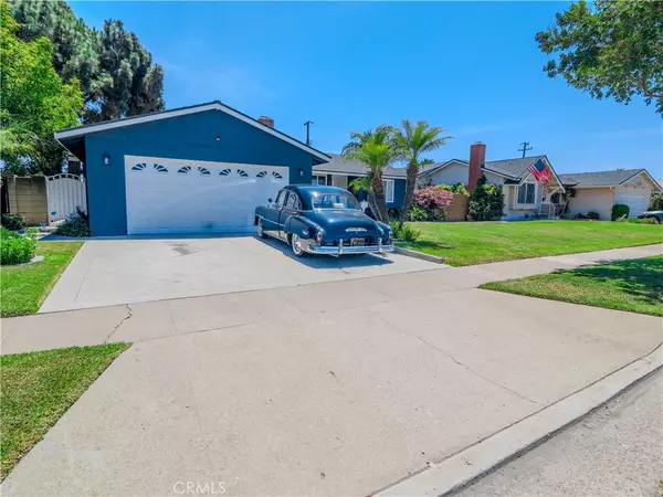Buena Park, CA 90620,5686 Panama DR