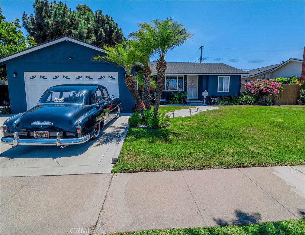 5686 Panama DR, Buena Park, CA 90620