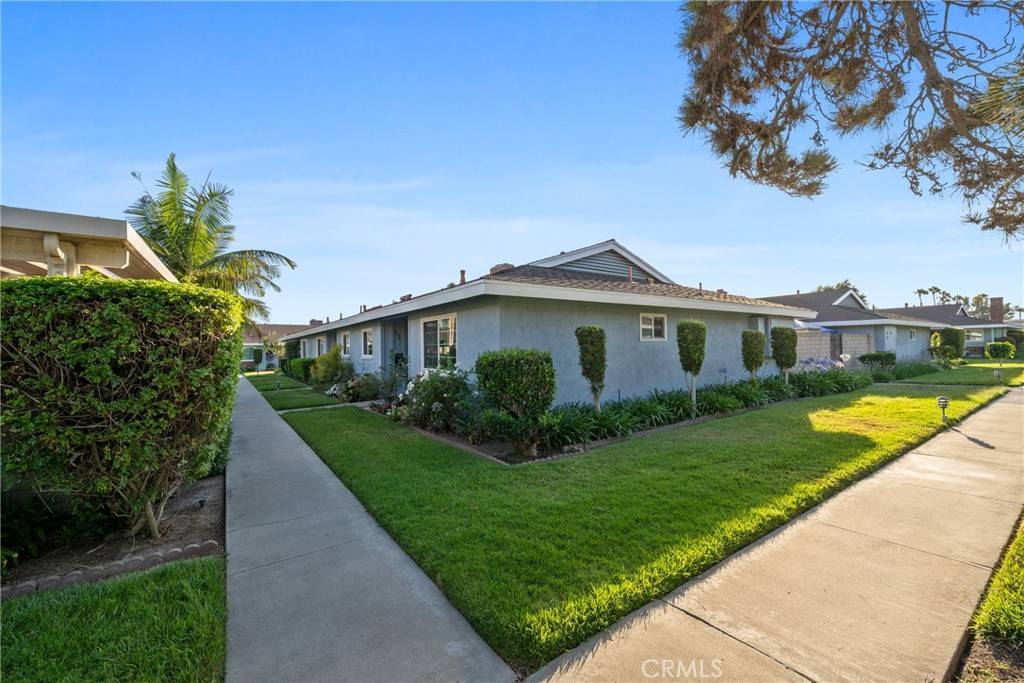 1076 Mitchell AVE, Tustin, CA 92780