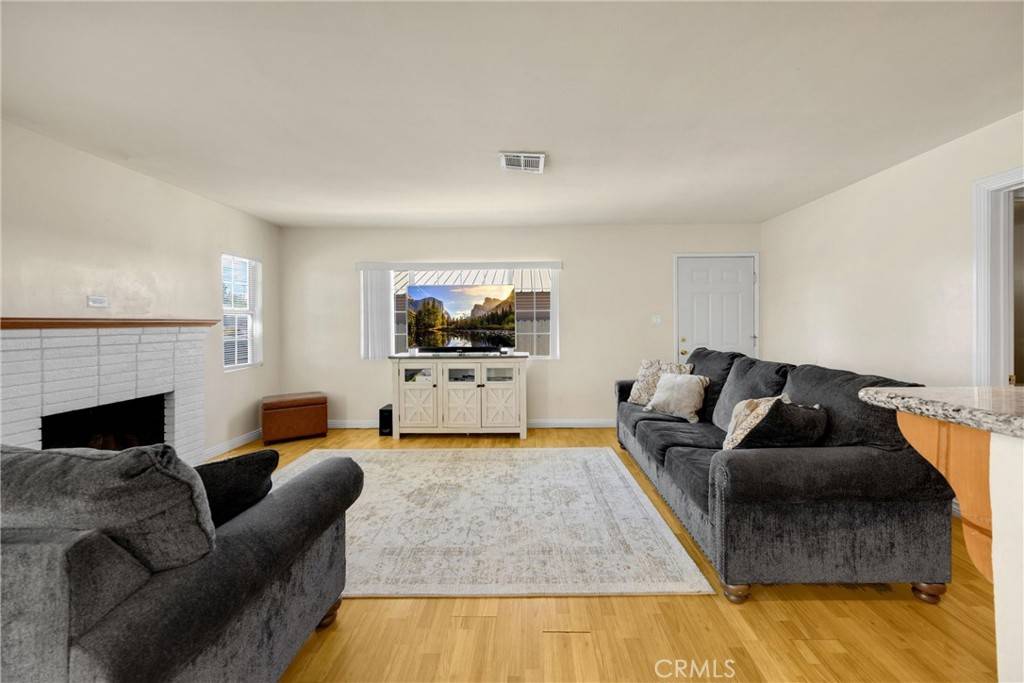 Pomona, CA 91767,684 Loranne AVE
