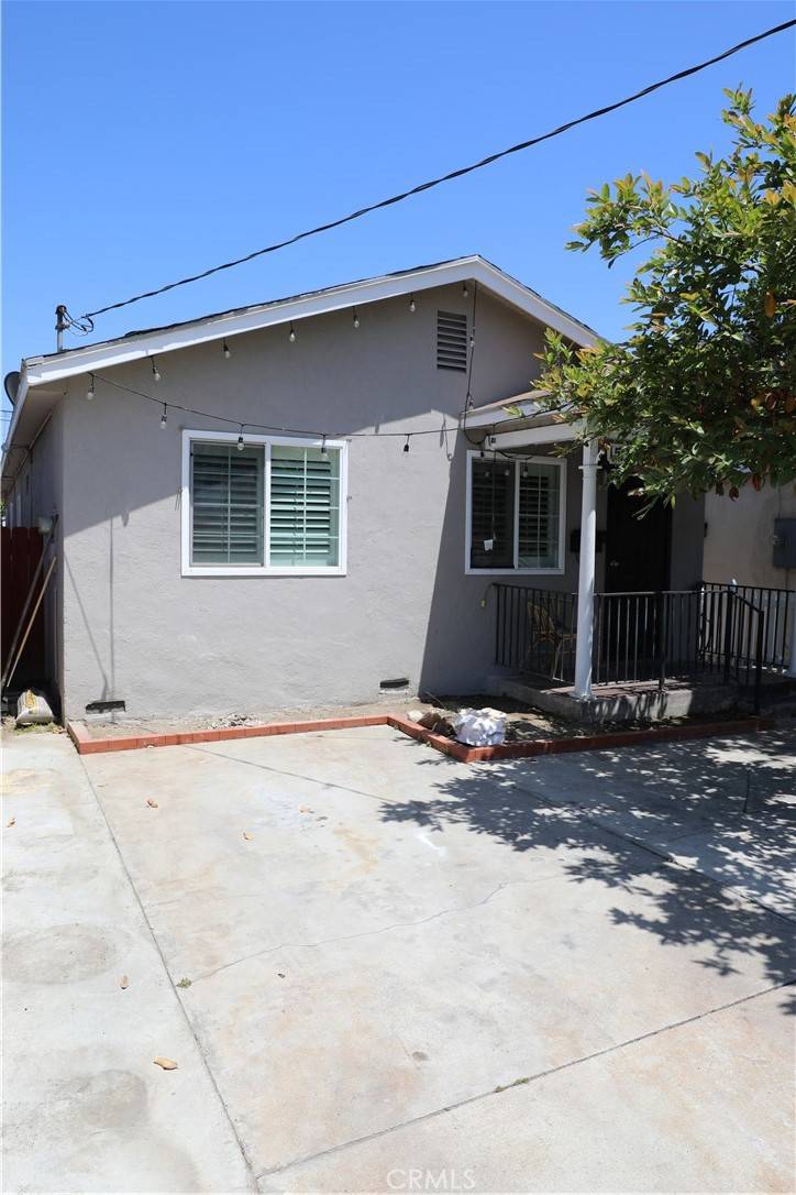 Paramount, CA 90723,15154 Oliva AVE
