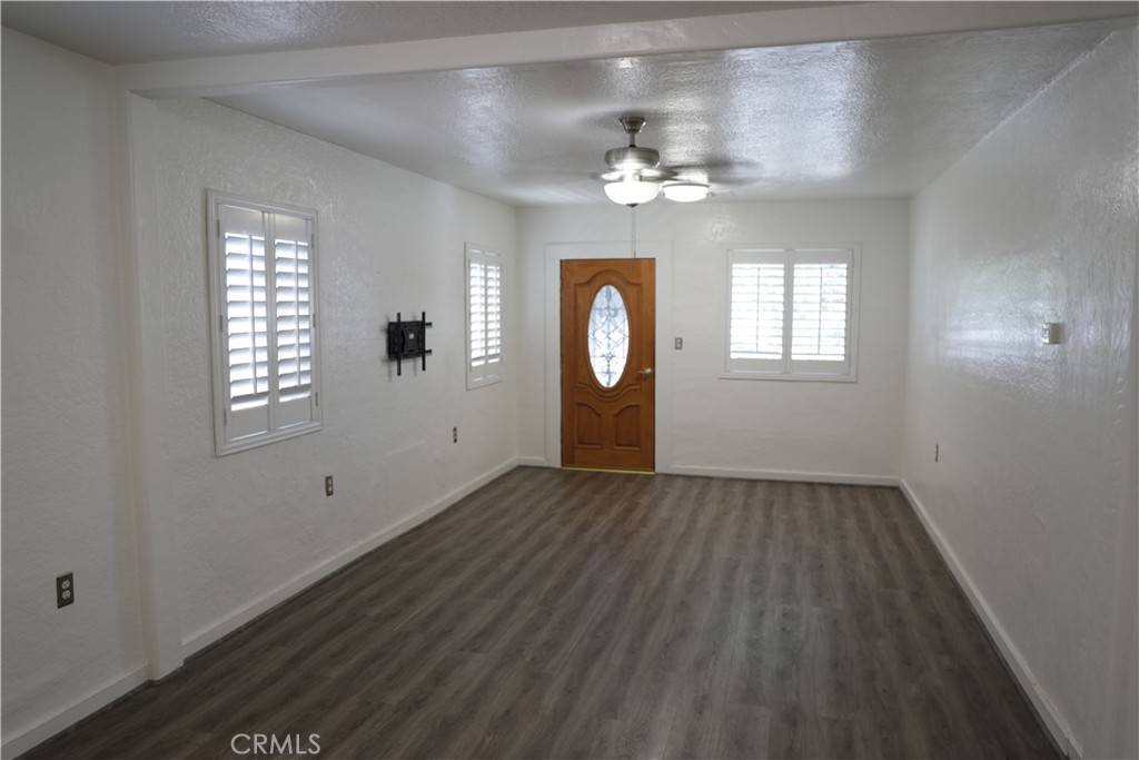 Paramount, CA 90723,15154 Oliva AVE