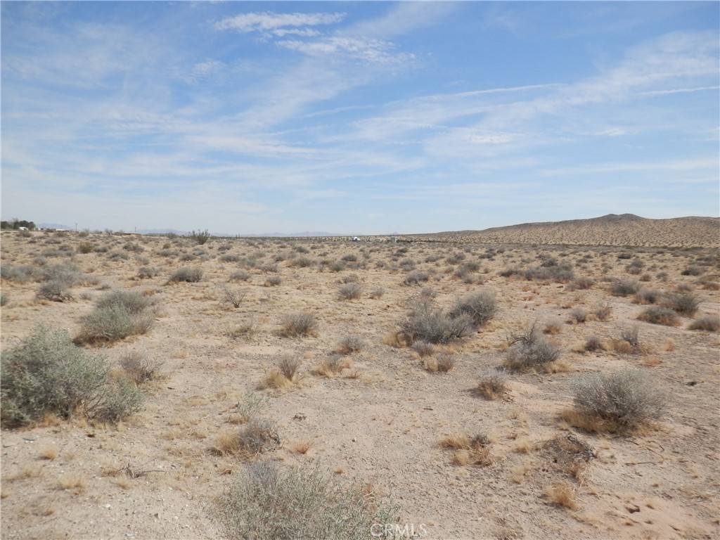 Hinkley, CA 92347,0 Holstead RD