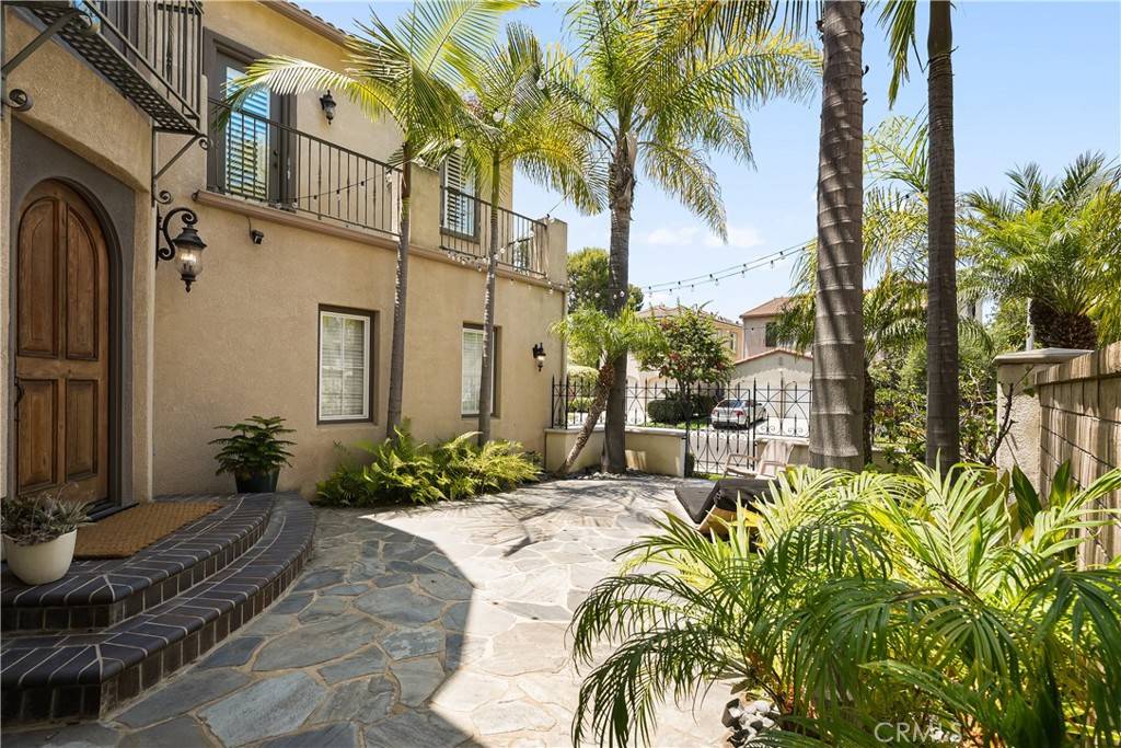 Long Beach, CA 90814,304 Winslow AVE