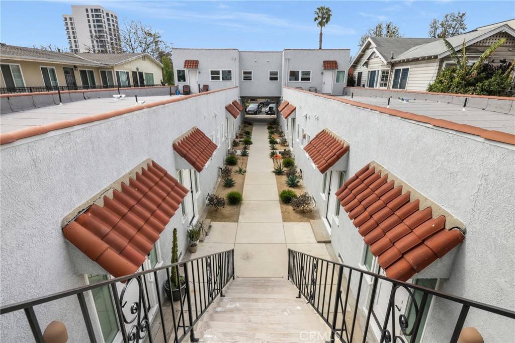 Long Beach, CA 90802,1221 E 1st ST