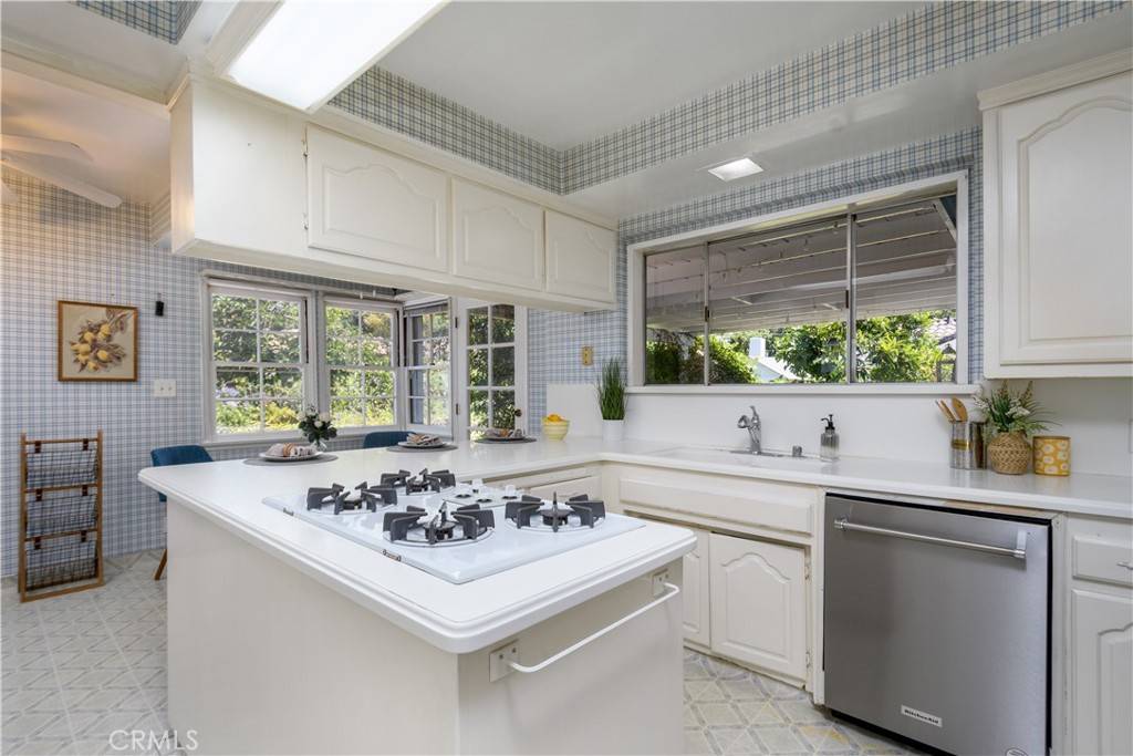 Whittier, CA 90602,7948 Rhea Vista