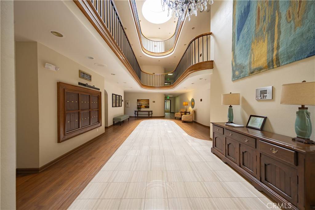 6242 Riviera CIR, Long Beach, CA 90815