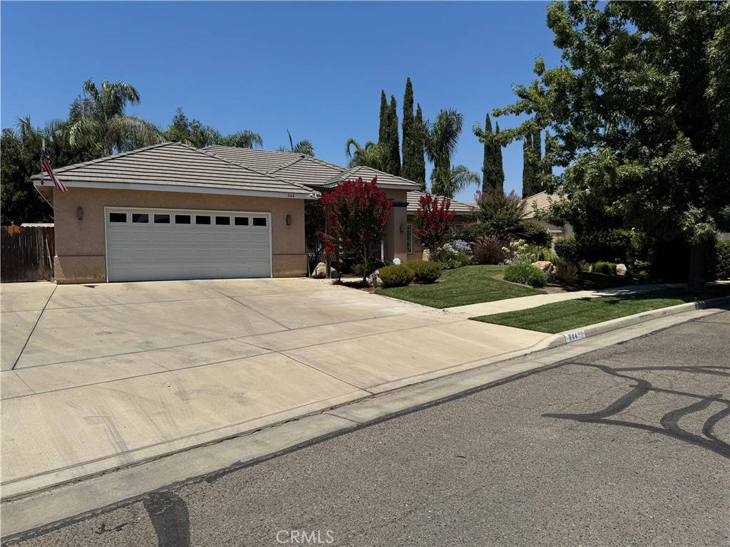 844 Park Place DR, Exeter, CA 93221