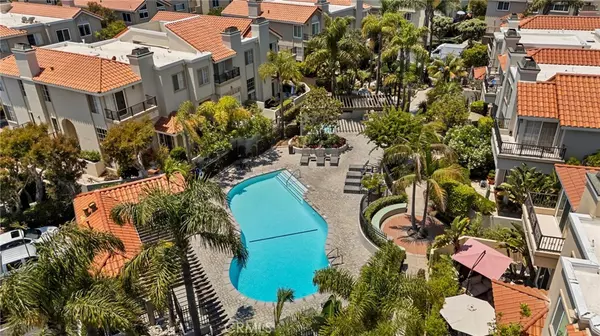 Huntington Beach, CA 92648,19292 Sawgrass LN