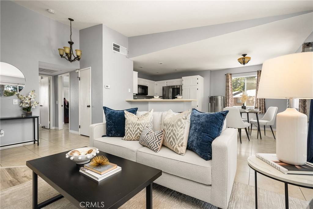 2564 Avenida Del #P201, Corona, CA 92882